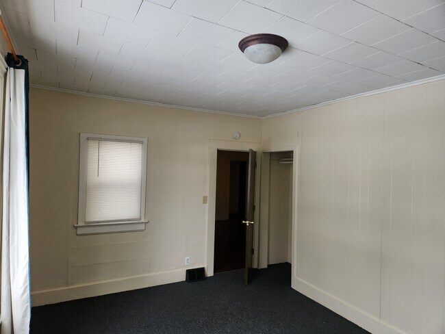 Bedroom 2 - 419 Olmstead St