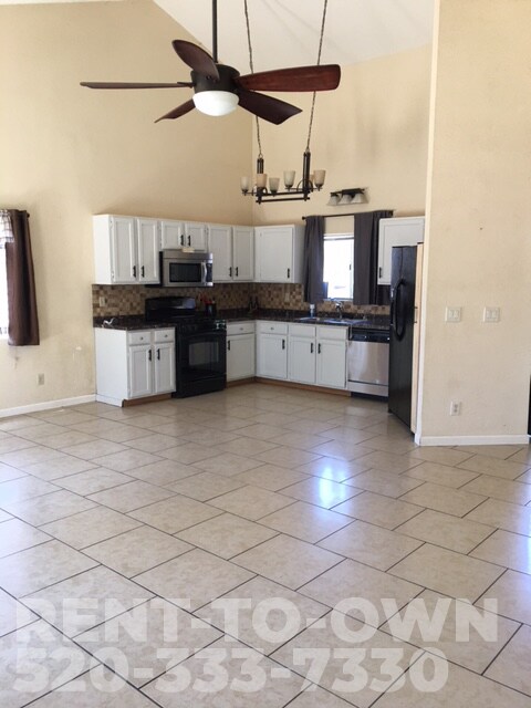 Building Photo - 3001 W Hampshire Ct