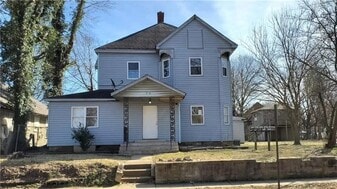 Building Photo - 718 N 18th St