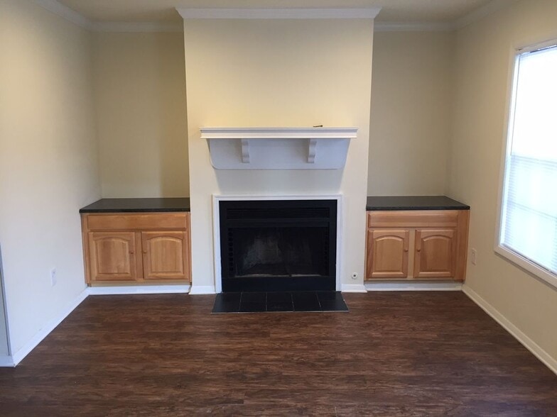Primary Photo - 3057 Destin Cir
