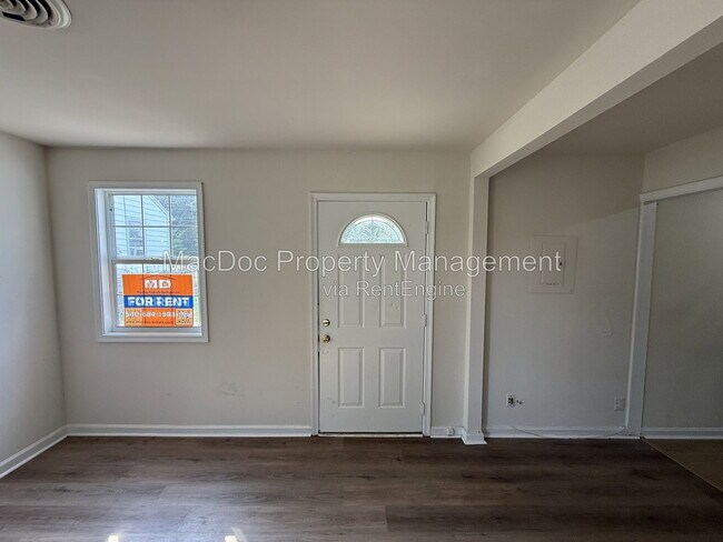 Building Photo - 209 Hamilton St