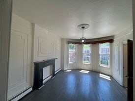 Building Photo - 44 Benkard Ave
