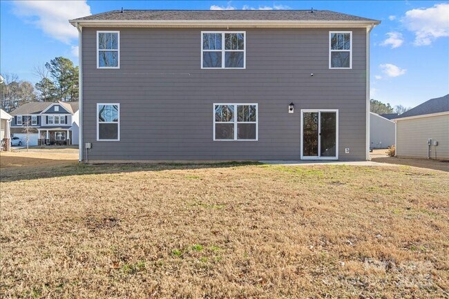Building Photo - 221 Wildflower Dr