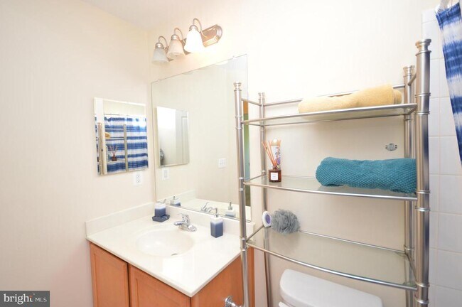 Building Photo - 1571 Renate Dr