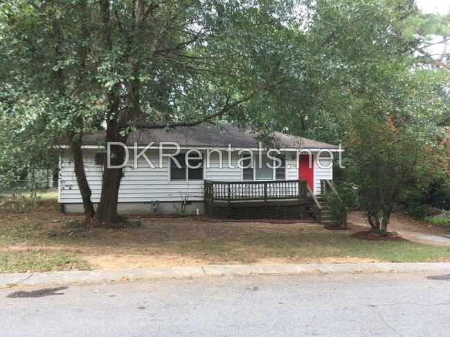 Building Photo - 808 Meadow Pl