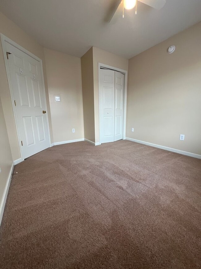 Building Photo - PRICE REDUCTION Available July 2026! Monthly rent $1,750