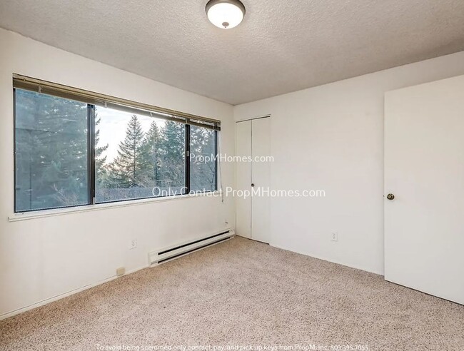 Building Photo - Mtn Park Oasis: Two Bedroom Townhome in La...