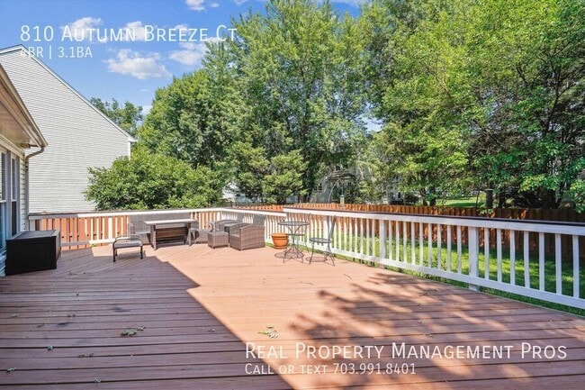 Building Photo - 810 Autumn Breeze Ct