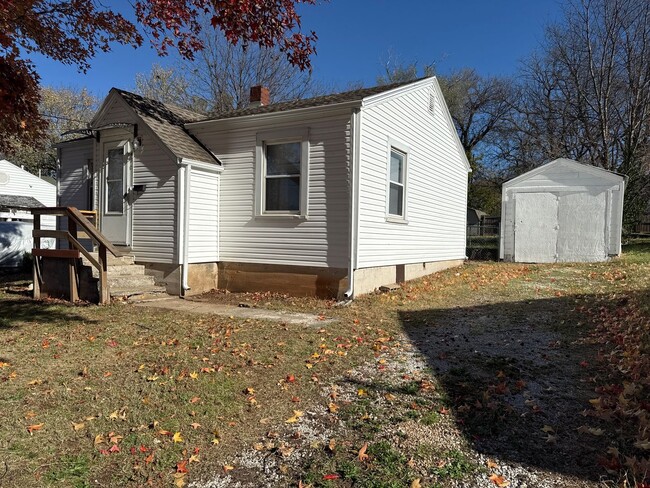 Totally updated! 2 Bedroom 1 Bath home! $... - Totally updated!  2 Bedroom 1 Bath home! $...