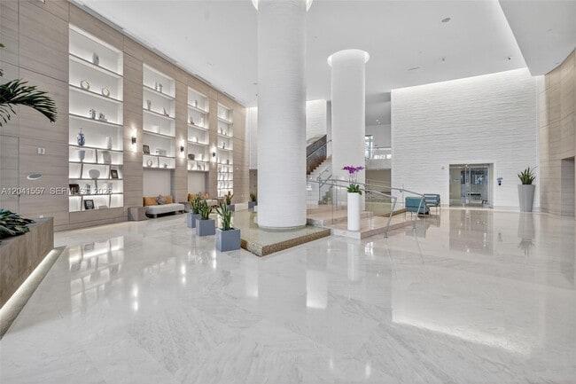 Building Photo - 18201 Collins Ave