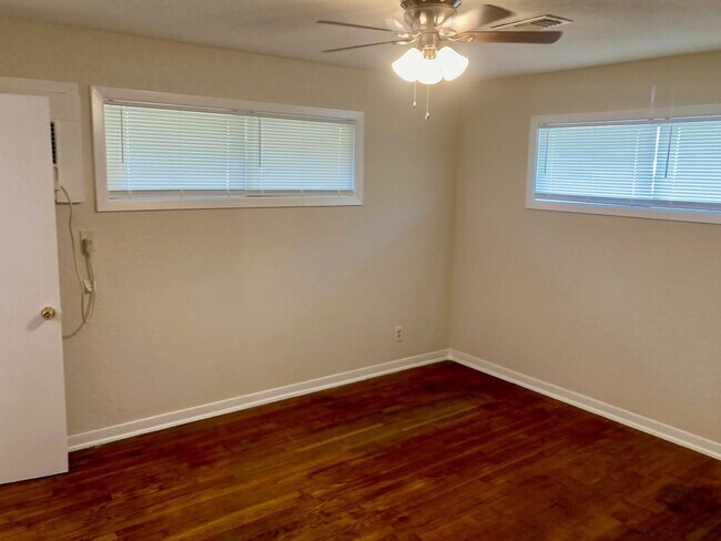 Building Photo - 1601 20th St