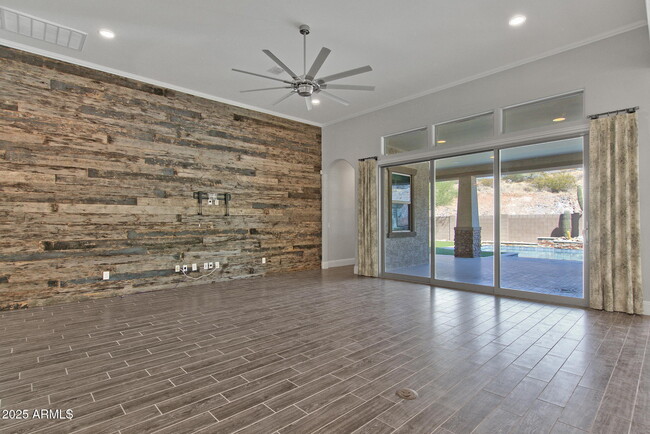 Building Photo - 26093 N 96th Ave