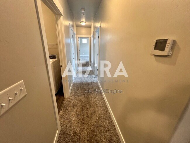 Building Photo - 4234 McKellen Dr