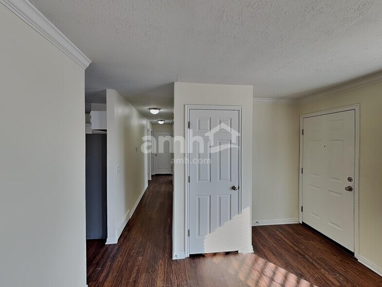 Building Photo - 8384 S Etude Dr