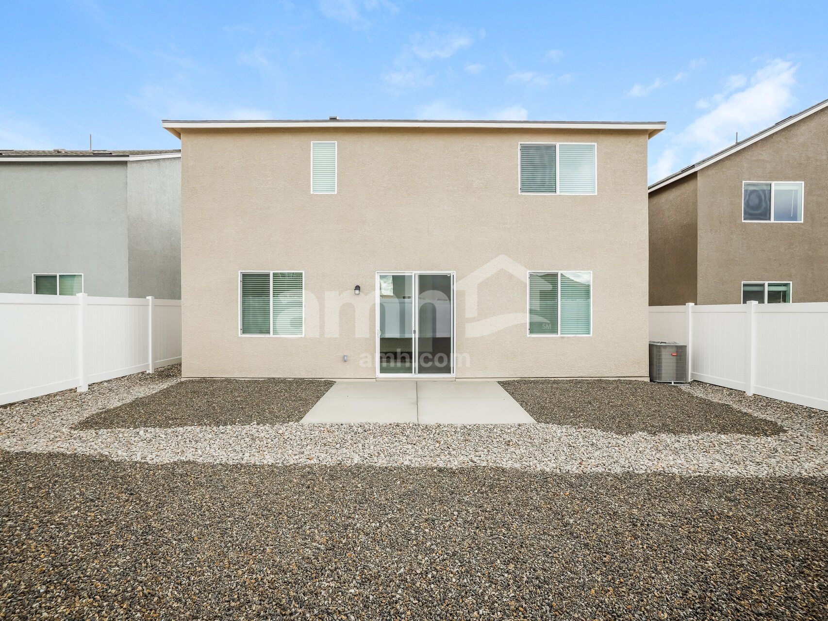 Building Photo - 2383 Dolly Ave