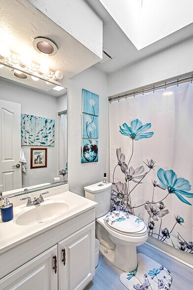 Building Photo - 2490 Outrigger Ln