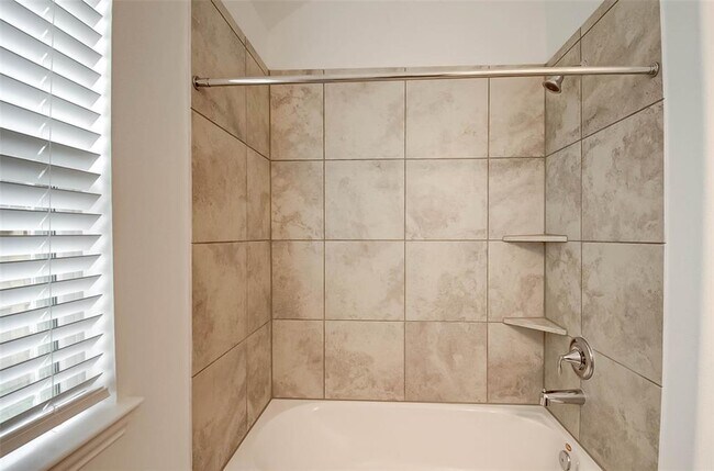 Building Photo - 2323 Green Kale Dr