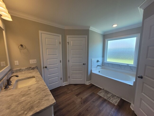Building Photo - Stunning 4-Bedroom Home in Knights Landing...