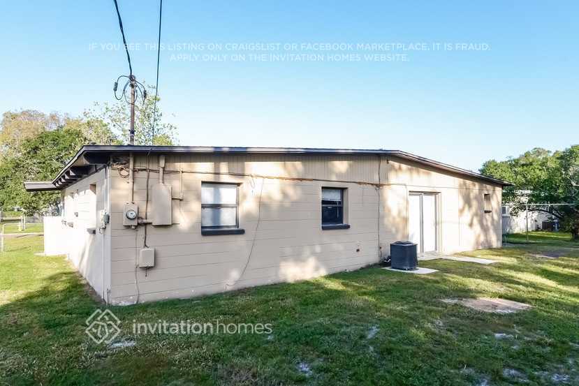 Building Photo - 1720 Darlington Dr