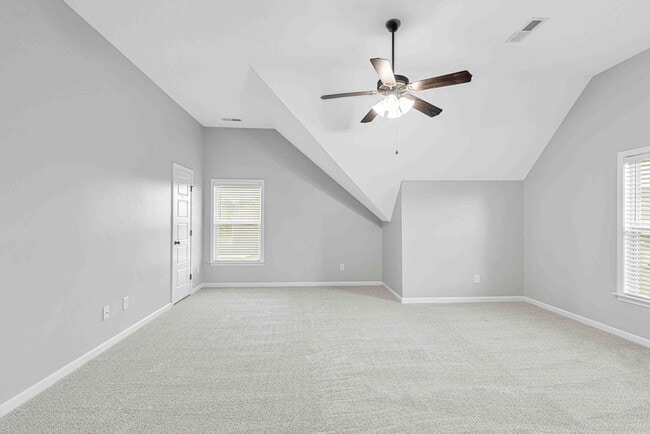 Building Photo - 601 Winfall Dr