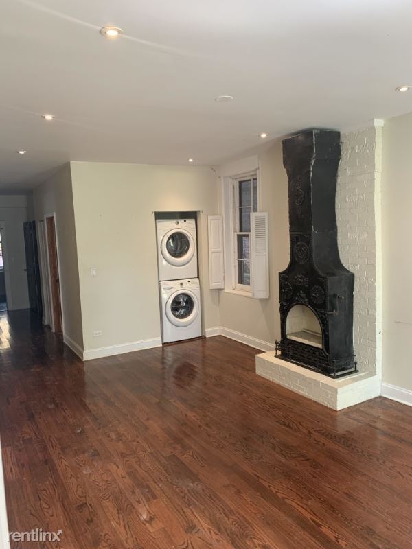 Building Photo - 3 br, 2 bath Apartment - 1645 N Park Dr