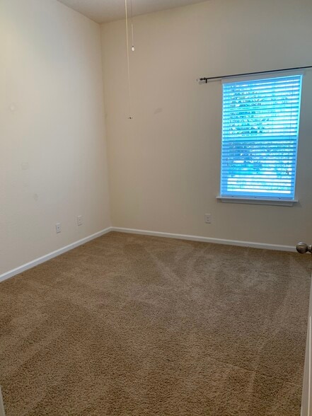 Second Bedroom - 200 Larkin Place