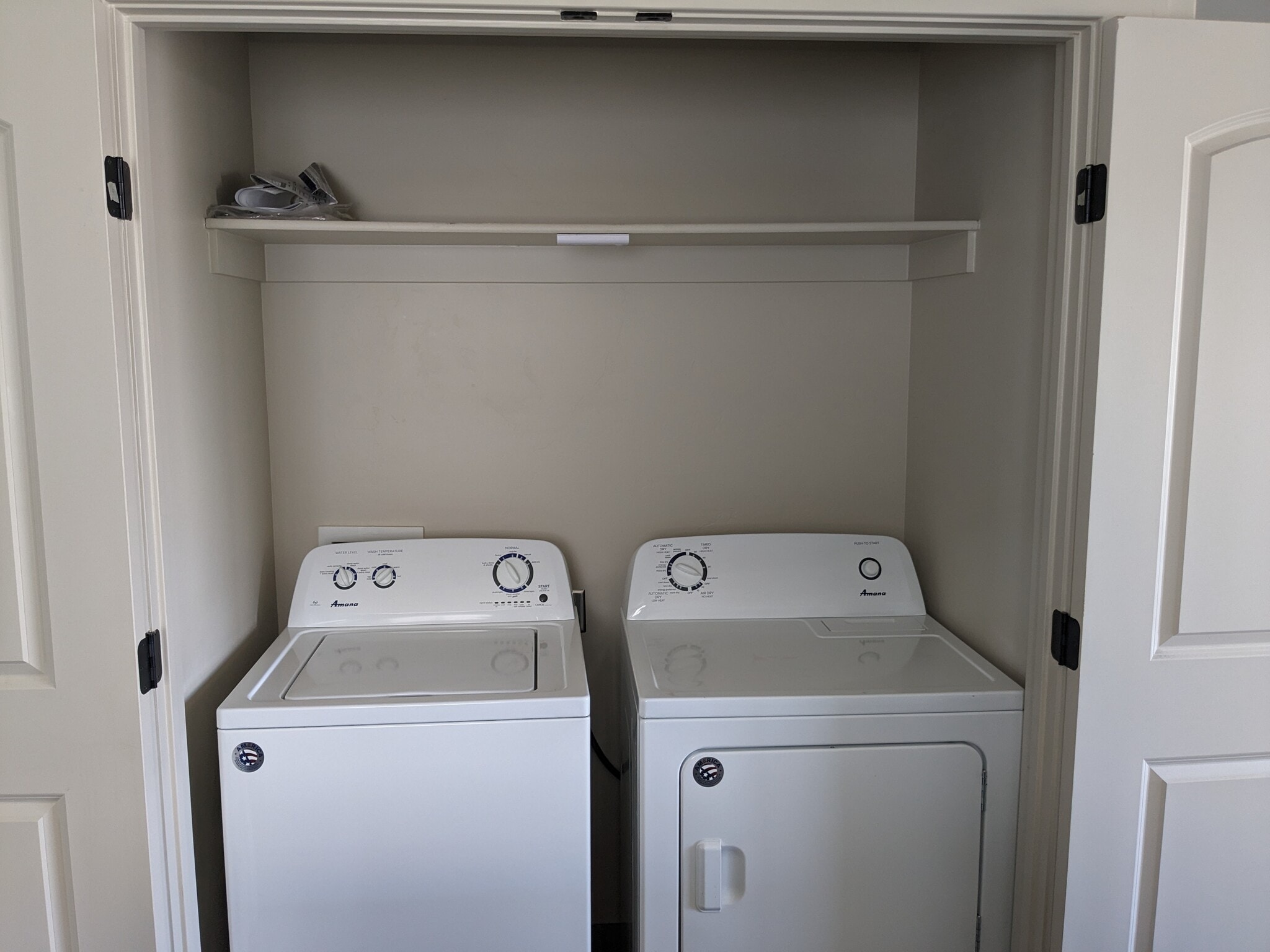 In Unit Washer/Dryer - 310 Ella Ln