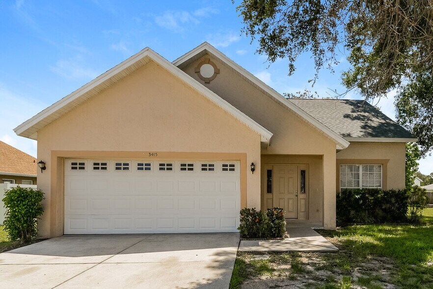 Primary Photo - 3415 30th Ln E