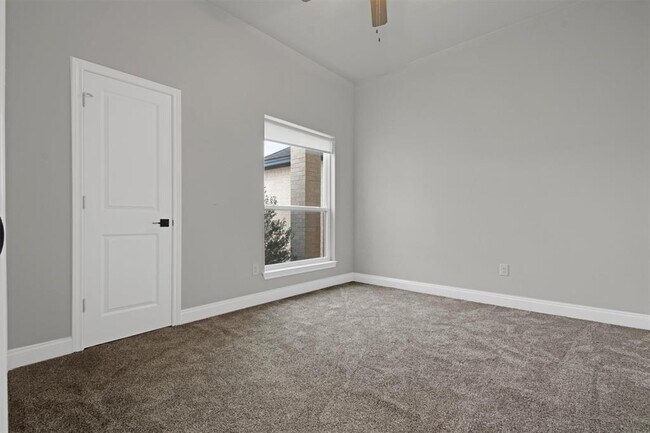 Building Photo - 5404 Black Horse