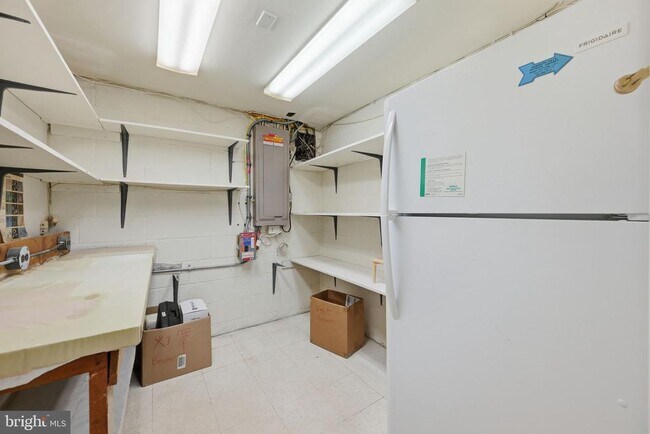 Building Photo - 1721 University Blvd W