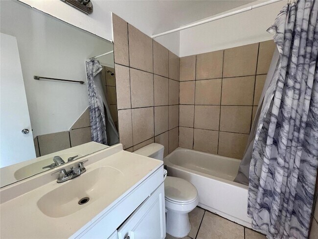 Building Photo - 185 Fulton St NE