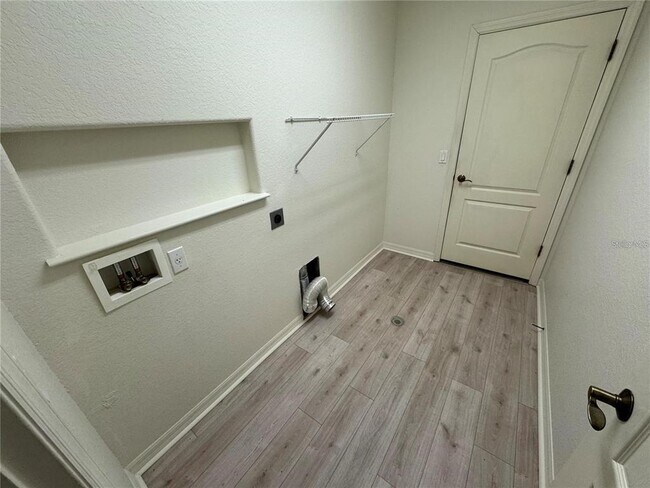 Building Photo - 315 Auburn Woods Cir