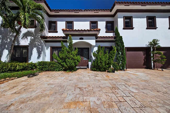 Building Photo - 2211 St