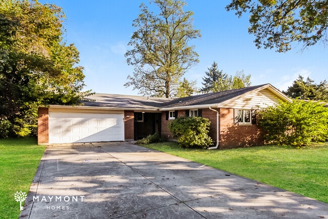 Building Photo - 2540 Highwood Ln