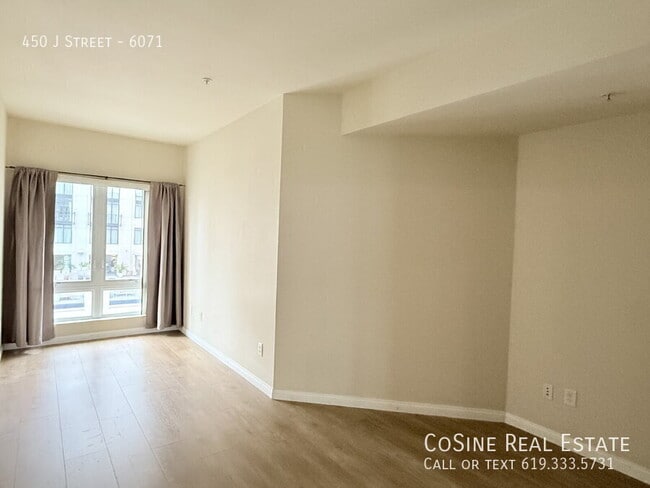 Building Photo - 450 J St