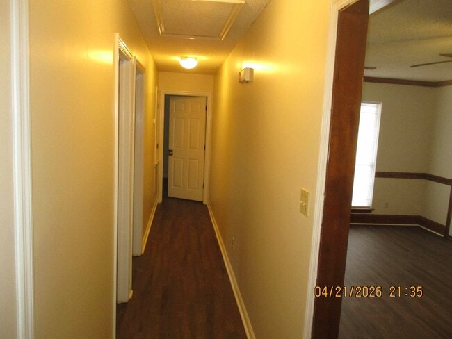 Building Photo - 103 Acacia Ct