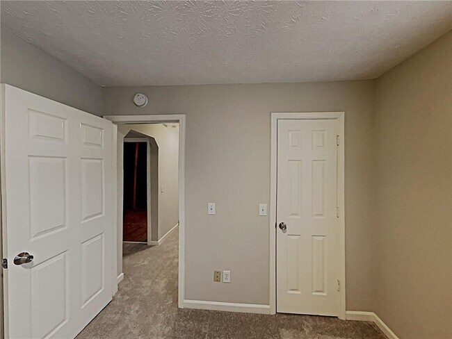 Building Photo - 540 Cherokee Overlook Ct