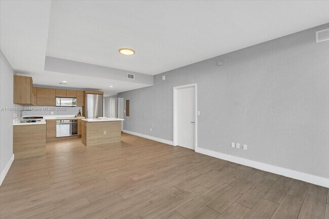 Building Photo - 16385 Biscayne Blvd