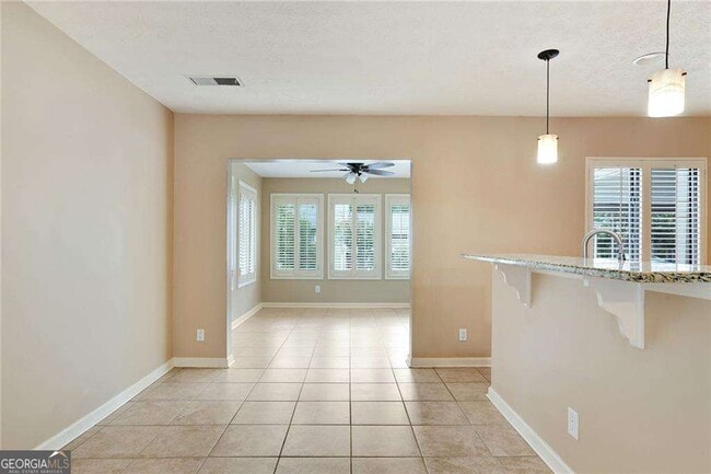 Building Photo - 2949 Torreya Way SE