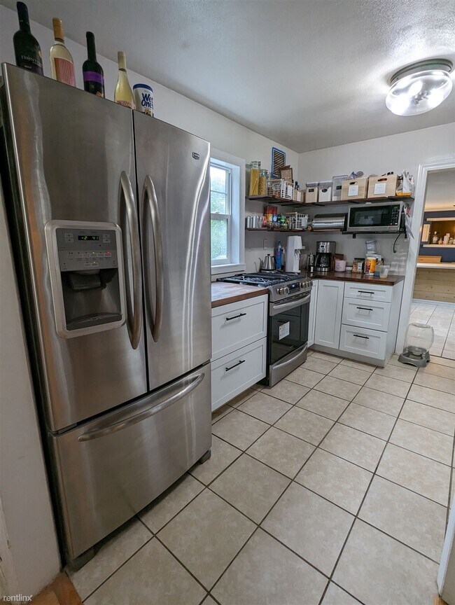 Building Photo - 2 br, 1 bath House - 1519 E Ewing Ave