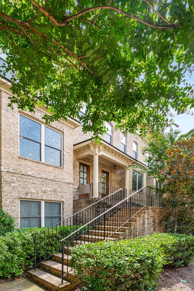 Building Photo - 523 Ansley Cir NE