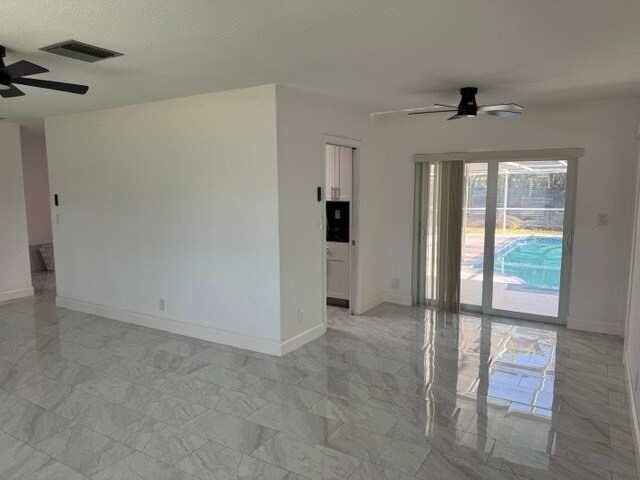 Building Photo - 6904 Doral