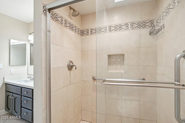 Building Photo - 5998 N 78th St