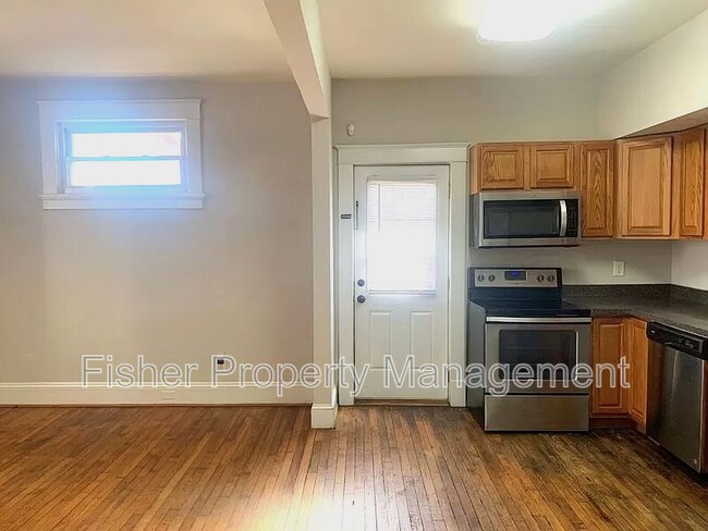 Building Photo - 1514 Bainbridge St