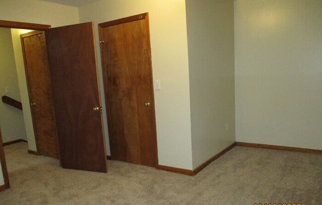 Building Photo - 138 Chestnut Dr SW