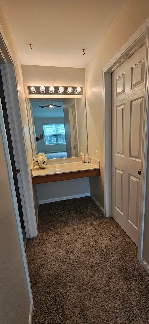 Building Photo - 450 Rosewood Crossing