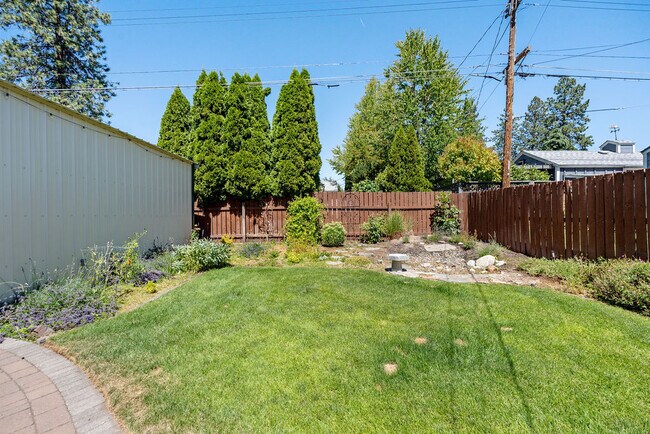 Building Photo - 2808 W Upton Ave