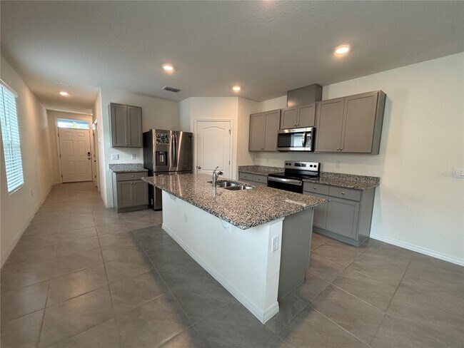 Building Photo - 1456 Cumberland Ave