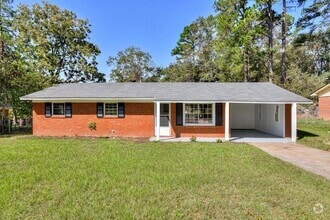 Building Photo - 2435 Madrid Dr