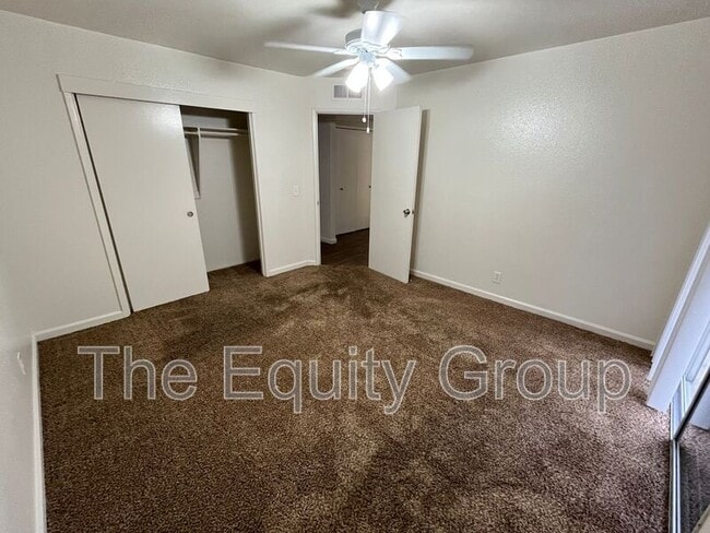 Building Photo - 3936 W Meadow Ave